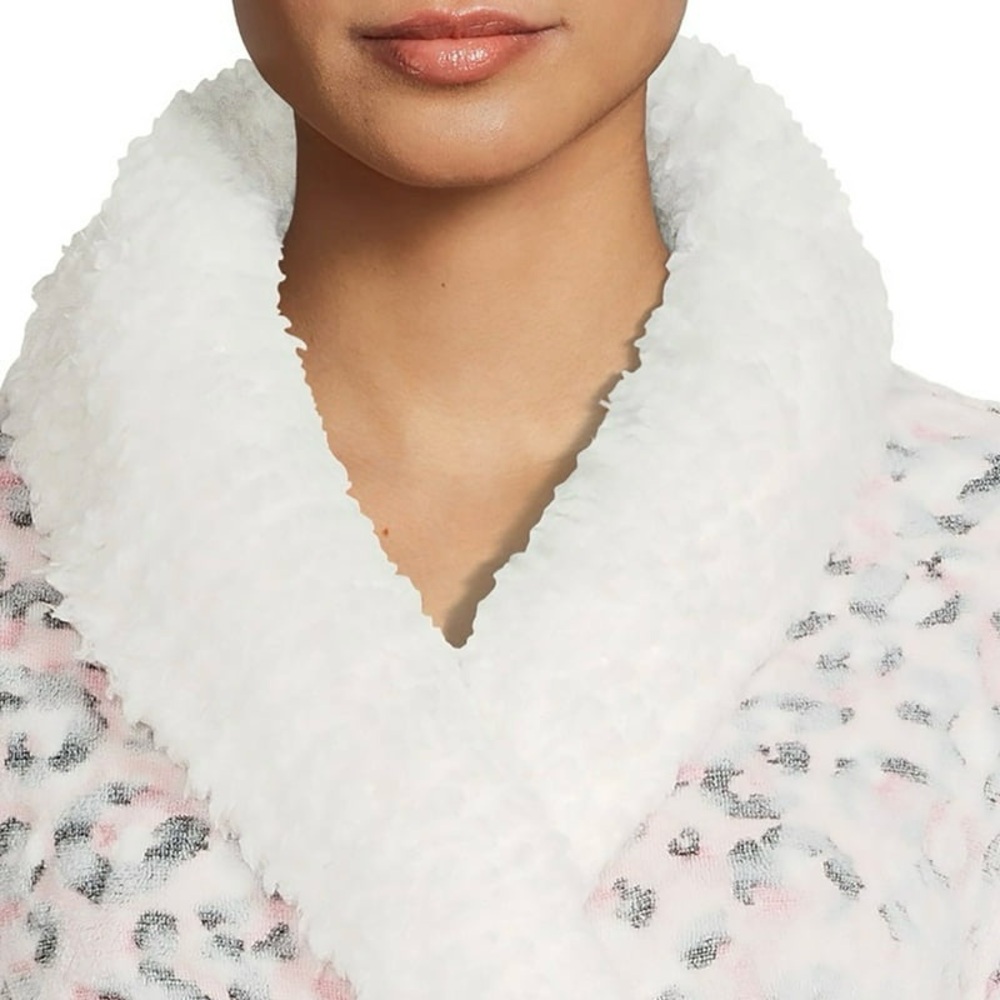 Secret Treasures Womens Superminky sleep Robe soft pink leopard size XL 16-18 - Picture 4 of 15